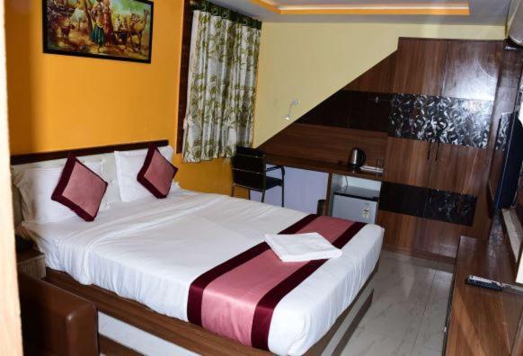 Ar Grand Hotel Rajgir Exterior photo